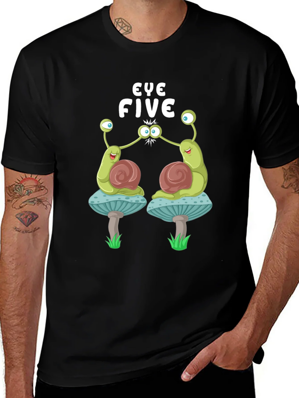 Eye Five Snail Graphic T-Shirt product image 1